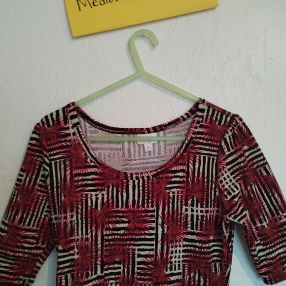 Medium Nicole Lularoe - Picture 11 of 16